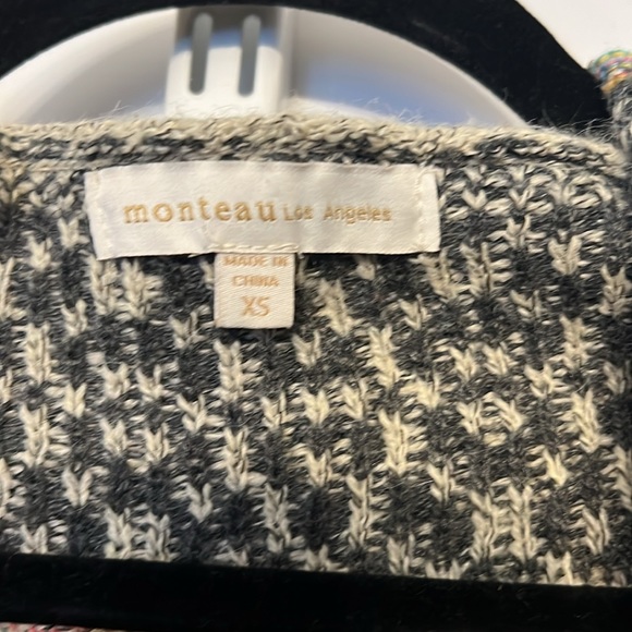 Monteau Hooded Duster Cardigan with Pockets and Rainbow Stripes - Picture 3 of 5